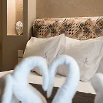 La E Bella