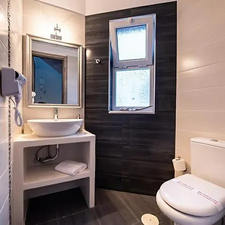 La E Bella Villa *